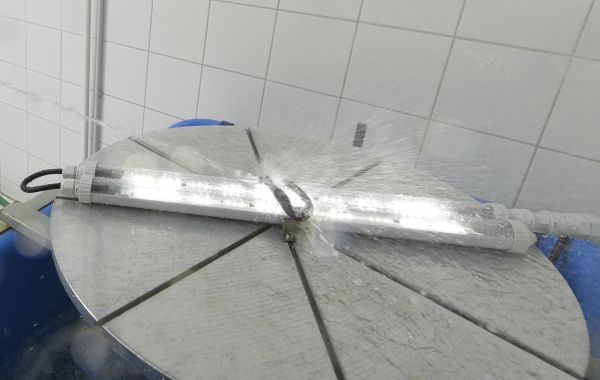 WISKA tests products under extreme conditions in the laboratory. 
